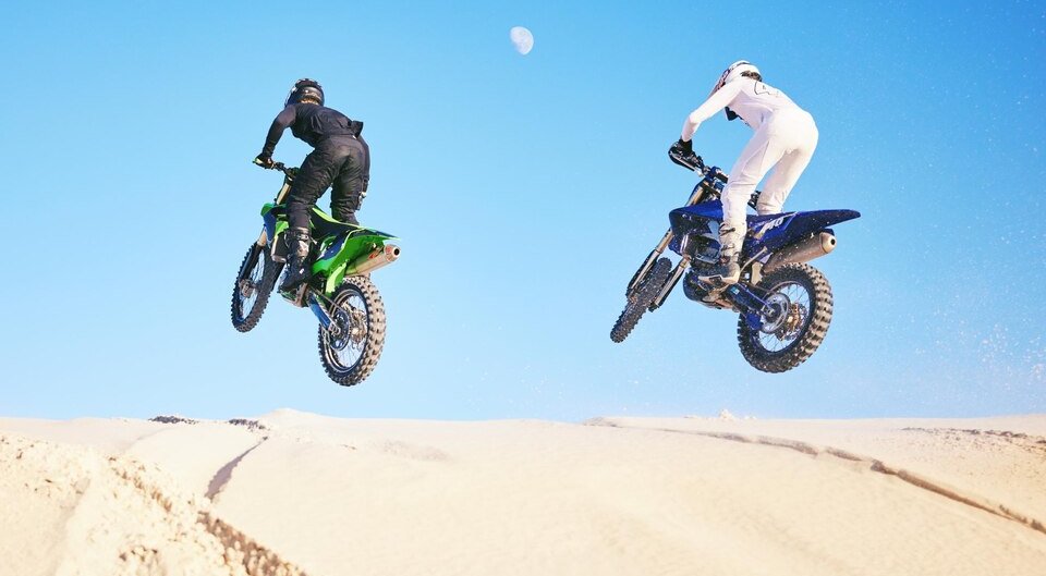 /images/product/product_section/655b1ea46fd2f_20230906160028_[fpdl.in]_bike-sand-sports-with-people-desert-adrenaline-adventure-training-nature_590464-216176_large.jpg