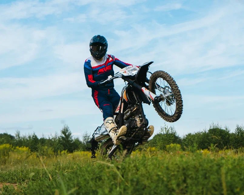 SHARMAX Expert "172" 250 V22 enduro