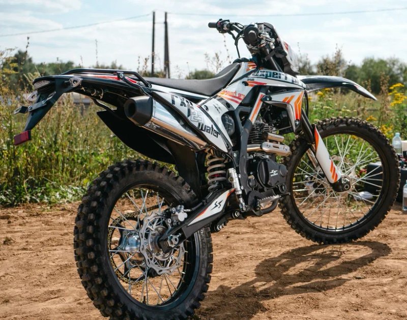 SHARMAX Expert "172" 250 V22 enduro
