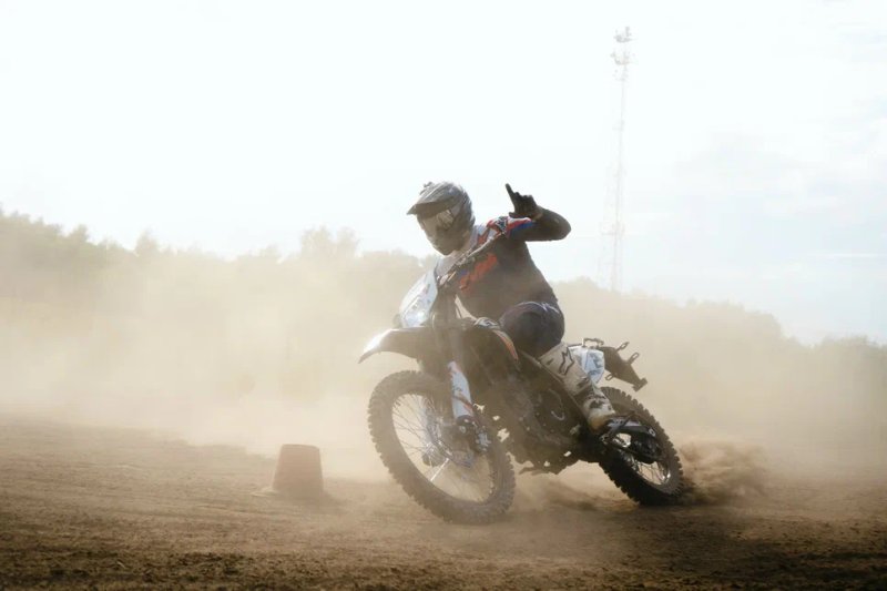SHARMAX Expert "172" 250 V22 enduro
