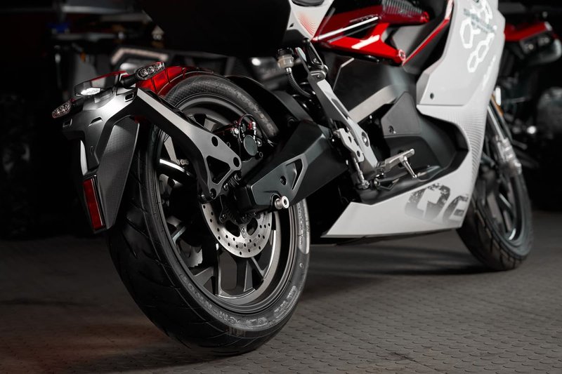 SHARMAX E-GP501