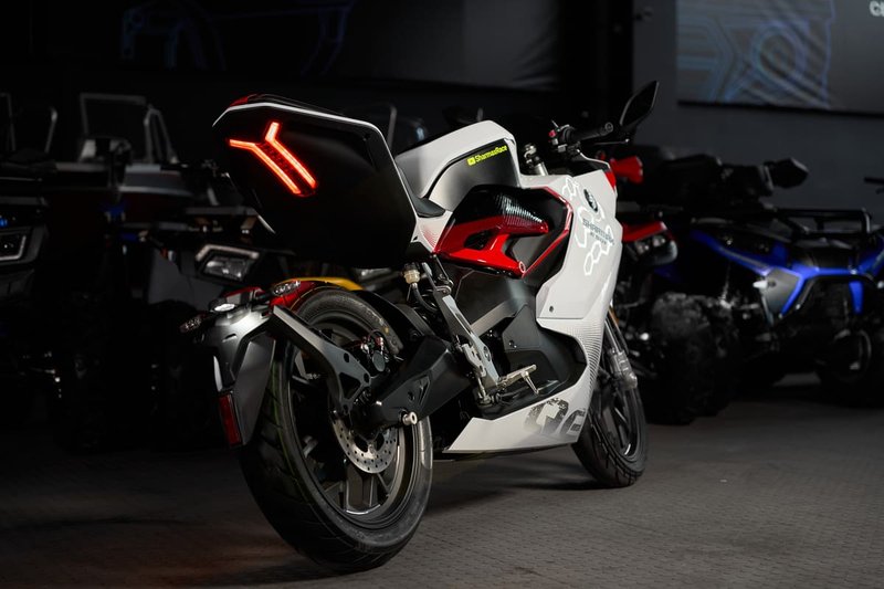 SHARMAX E-GP501