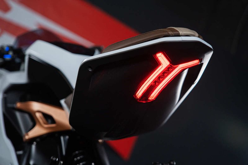 SHARMAX E-GP501