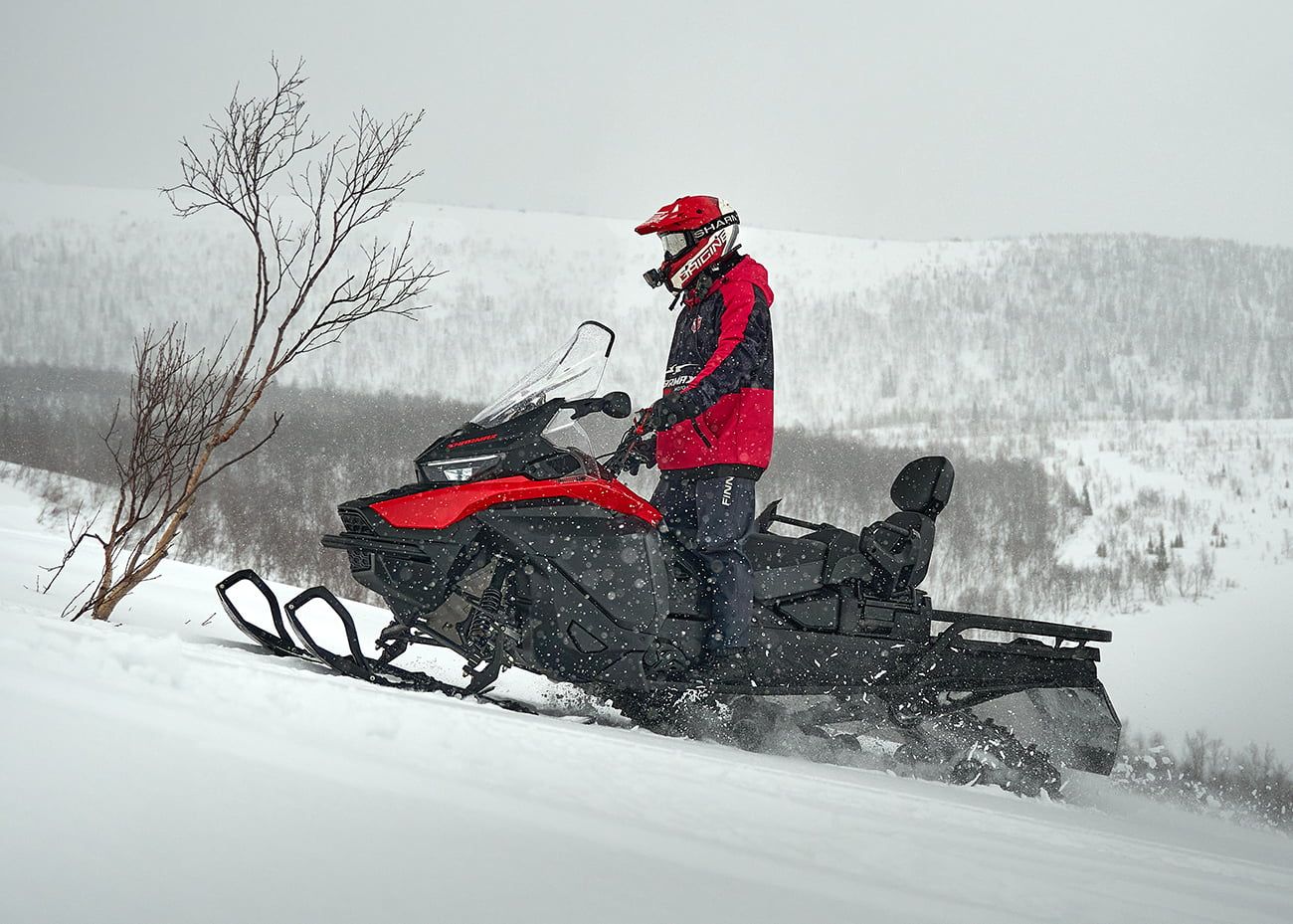 Эксклюзив 2025 года: снегоход Sharmax Ace 1000 с ПСМ