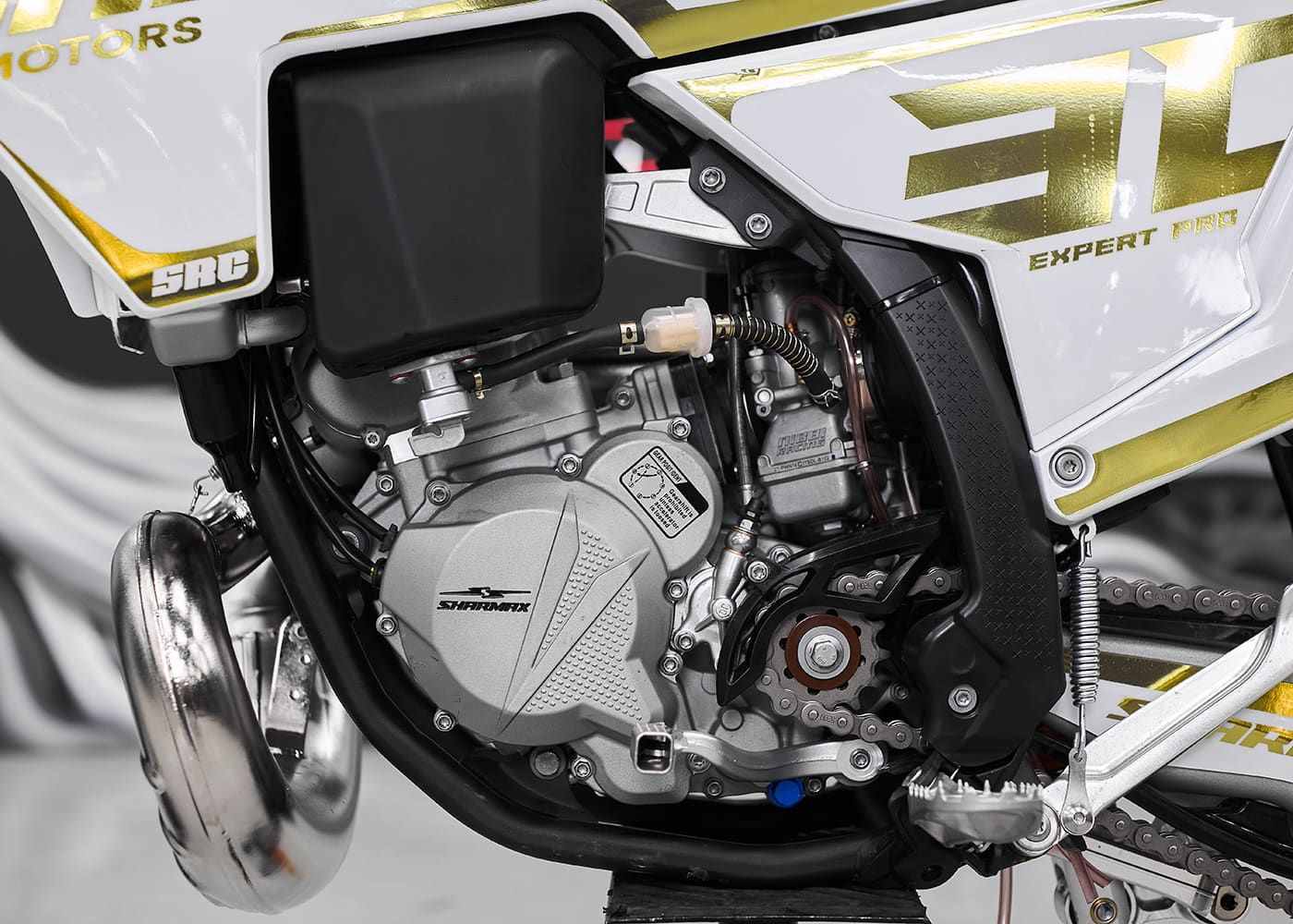 Expert Pro 300 2T Husq Edition