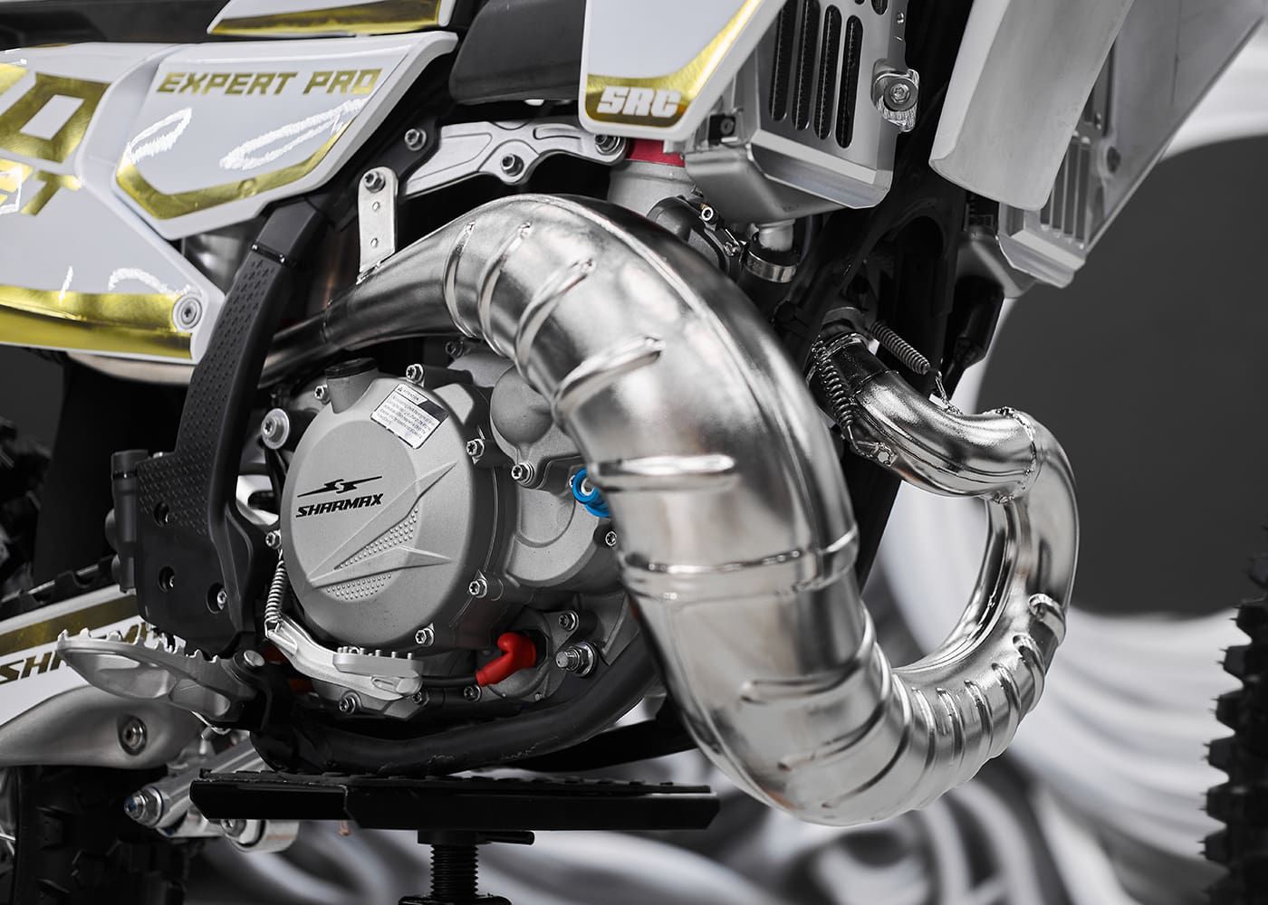 Expert Pro 300 2T Husq Edition