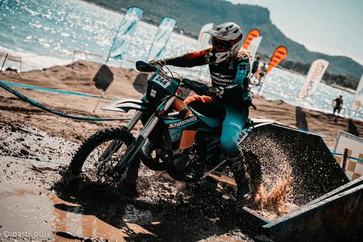 Светлана Лавренчик и Sharmax Motors: триумф на этапе Чемпионата мира!