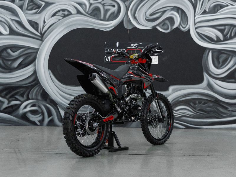Sport 300 AIR Ultimatum
