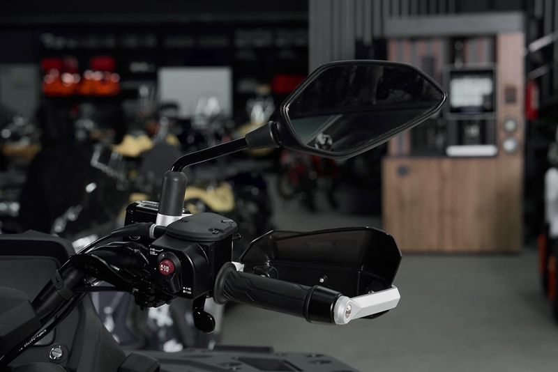 Force Challenger 800